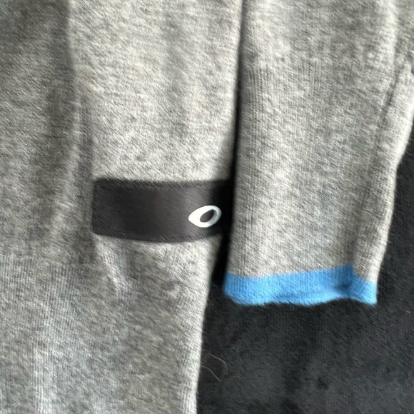 Oakley men’s long-sleeve pullover - Picture 4 of 4